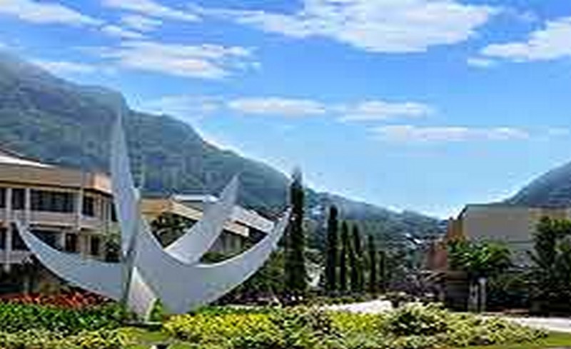     Bicentennial Monument